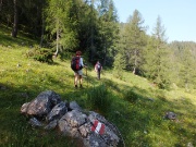24 Saliamo in traverso a sud-ovest...